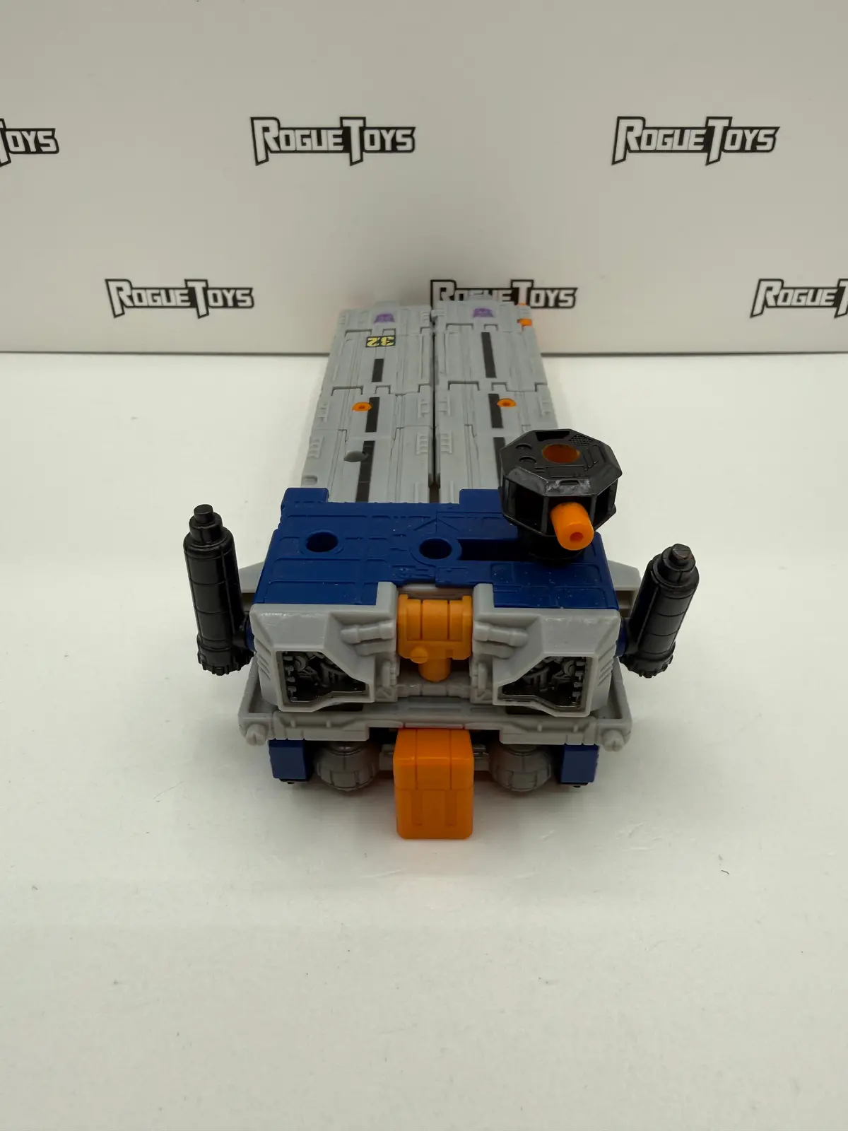 Hasbro Transformers War For Cybertron Earthrise Deluxe Class Decepticon Airwave 1