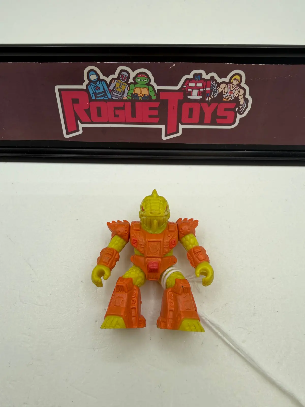 Hasbro Takara Vintage Battle Beasts #29 Icky Iguana 1