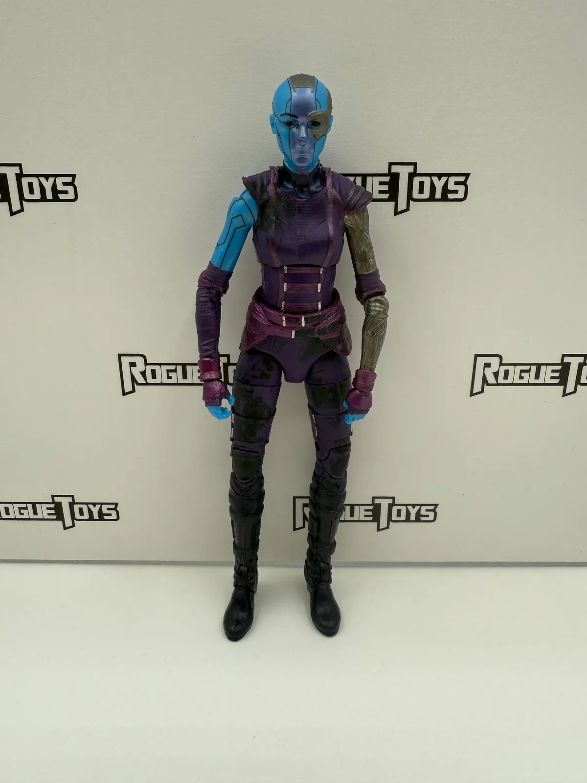 Hasbro Marvel Legends Daughters Of Thanos Nebula 1