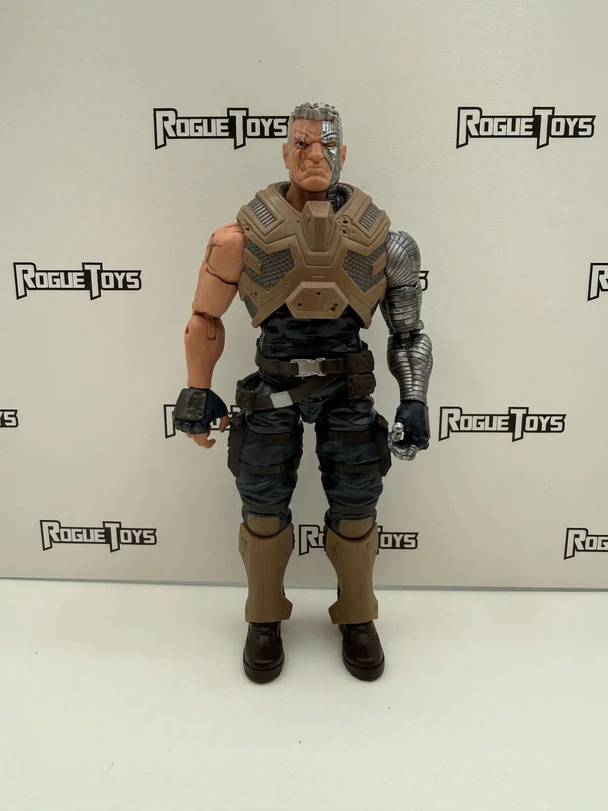 Hasbro Marvel Legends X-Men Cable 1