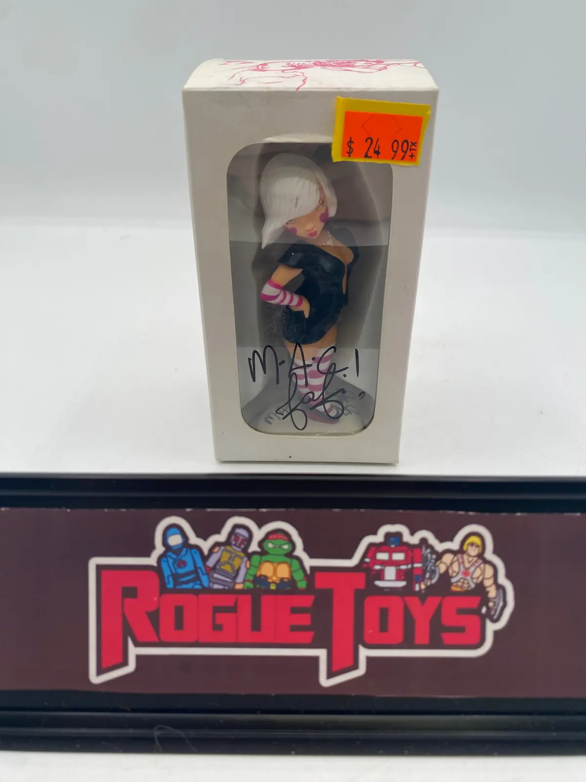 Medicom Toy Mac X Fafi Ermine Doll 1