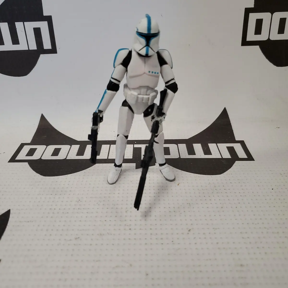 Star Wars Vintage Collection- Lost Line Clone Lieutenant 1