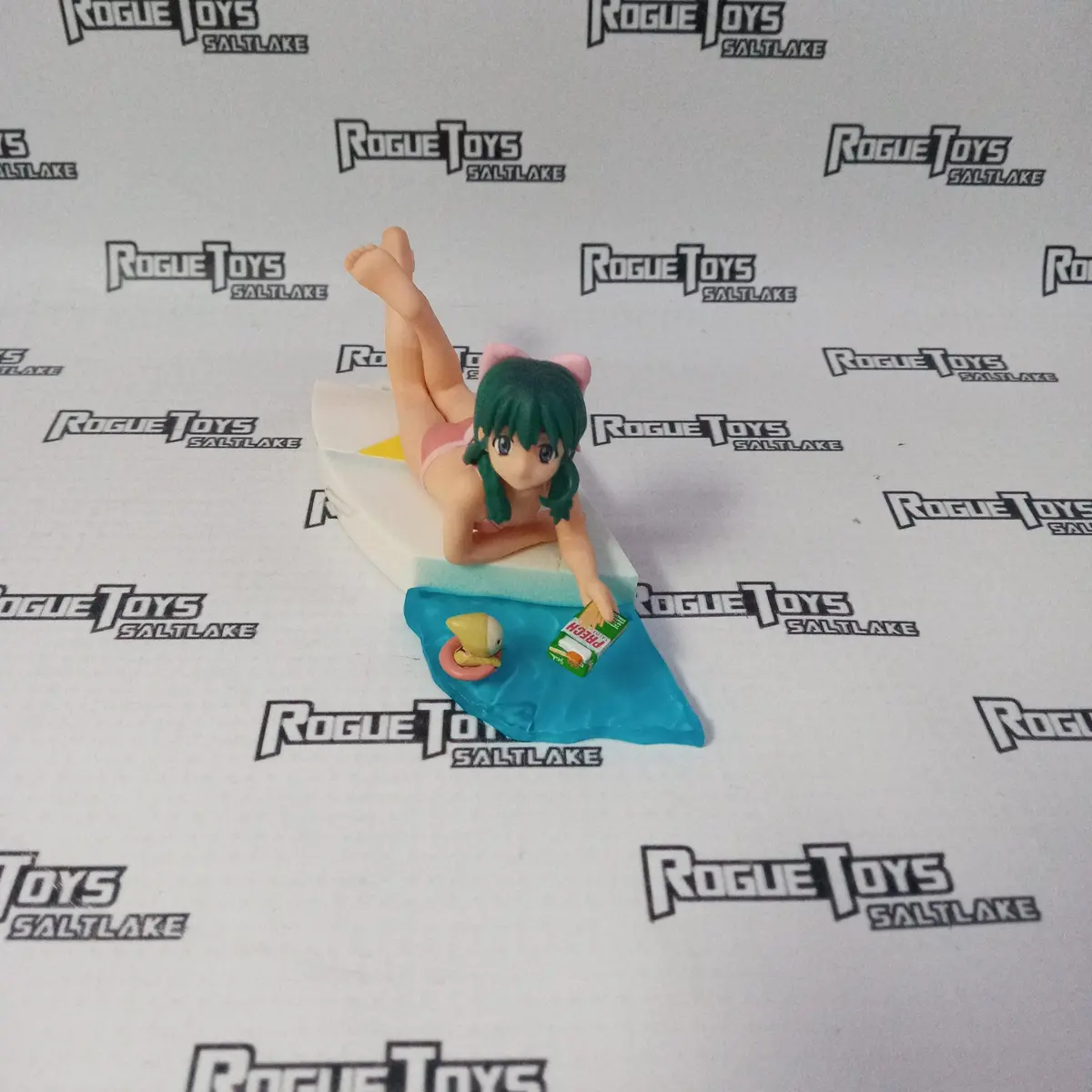 Kotobukiya One Coin Figure Series Onegai Twins Onodera Karen (Pool Ver., Pink Ver.) 1
