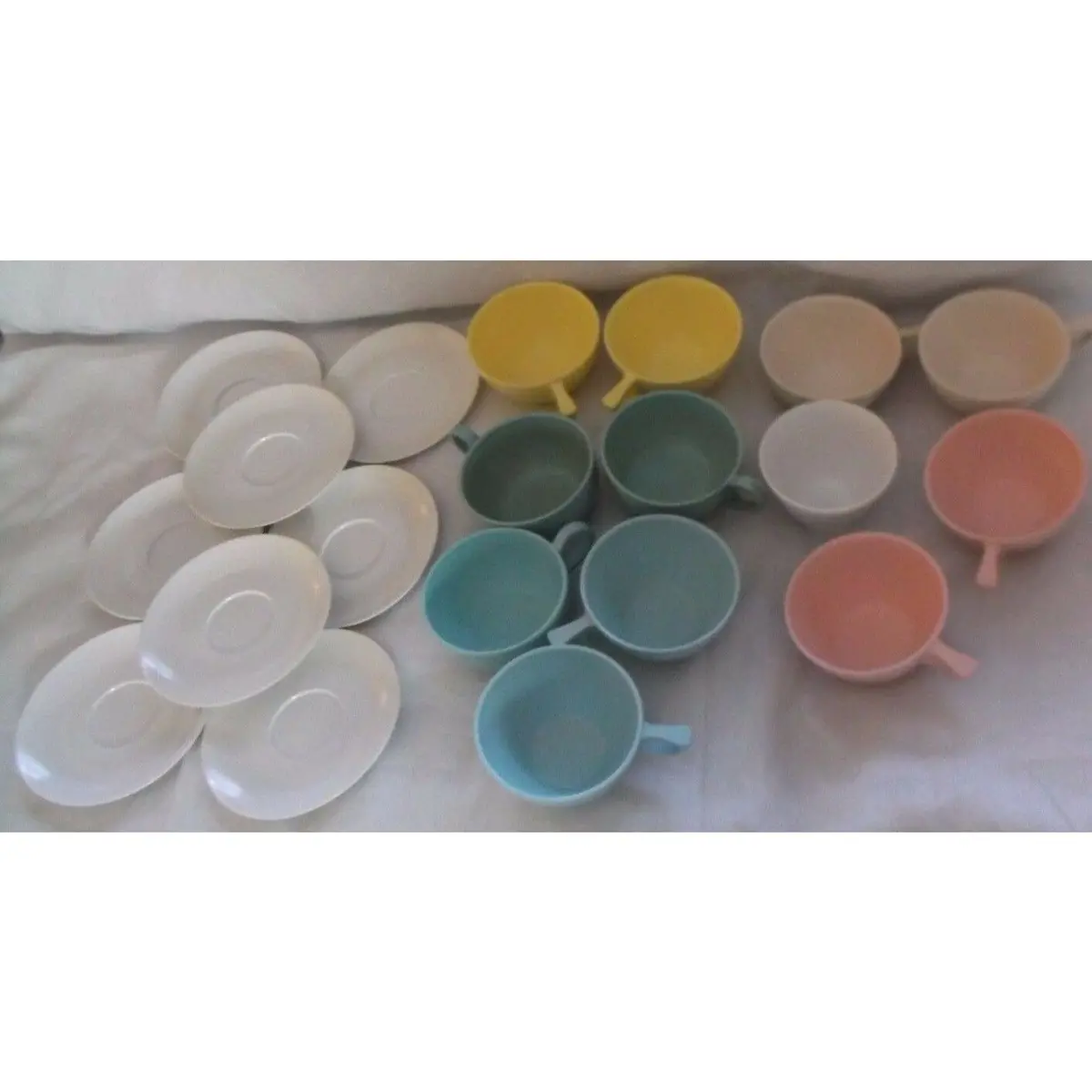 Vintage Lot Stetson Melmac Melamine Plastic Lot Cups Saucers Plates 20 Pieces 1