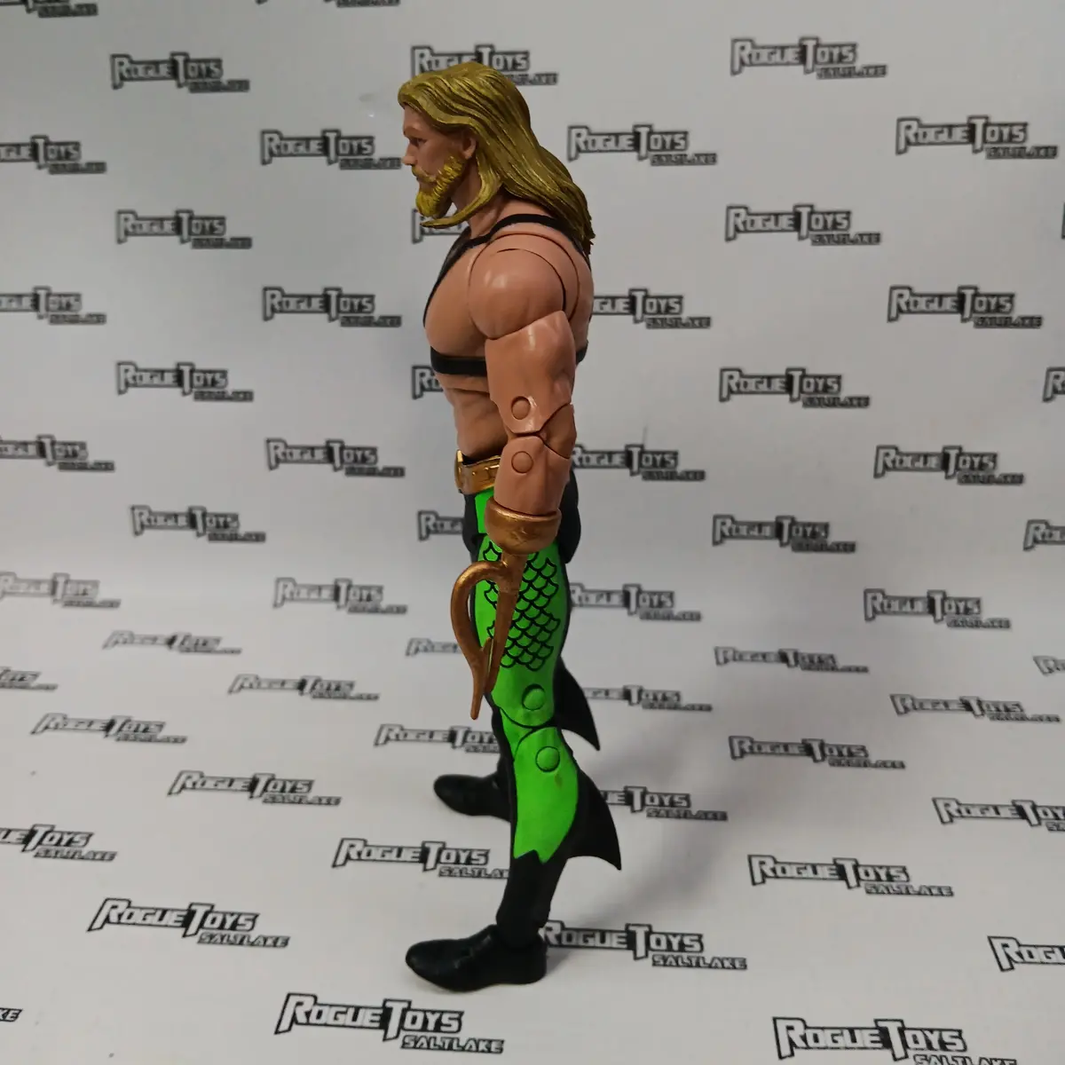 Mcfarlane Toys Dc Multiverse Aquaman (Plastic Man Baf) (Platinum) 2