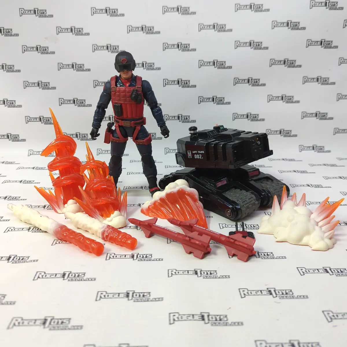 Hasbro G.I. Joe Classified Series Scrap-Iron & Anti-Armor Drone 1