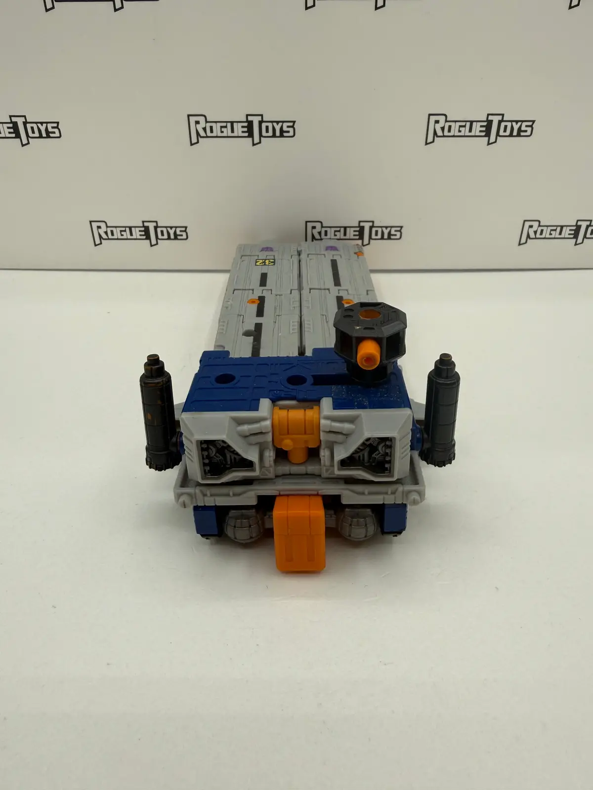 Hasbro Transformers War For Cybertron Earthrise Deluxe Class Decepticon Airwave 1