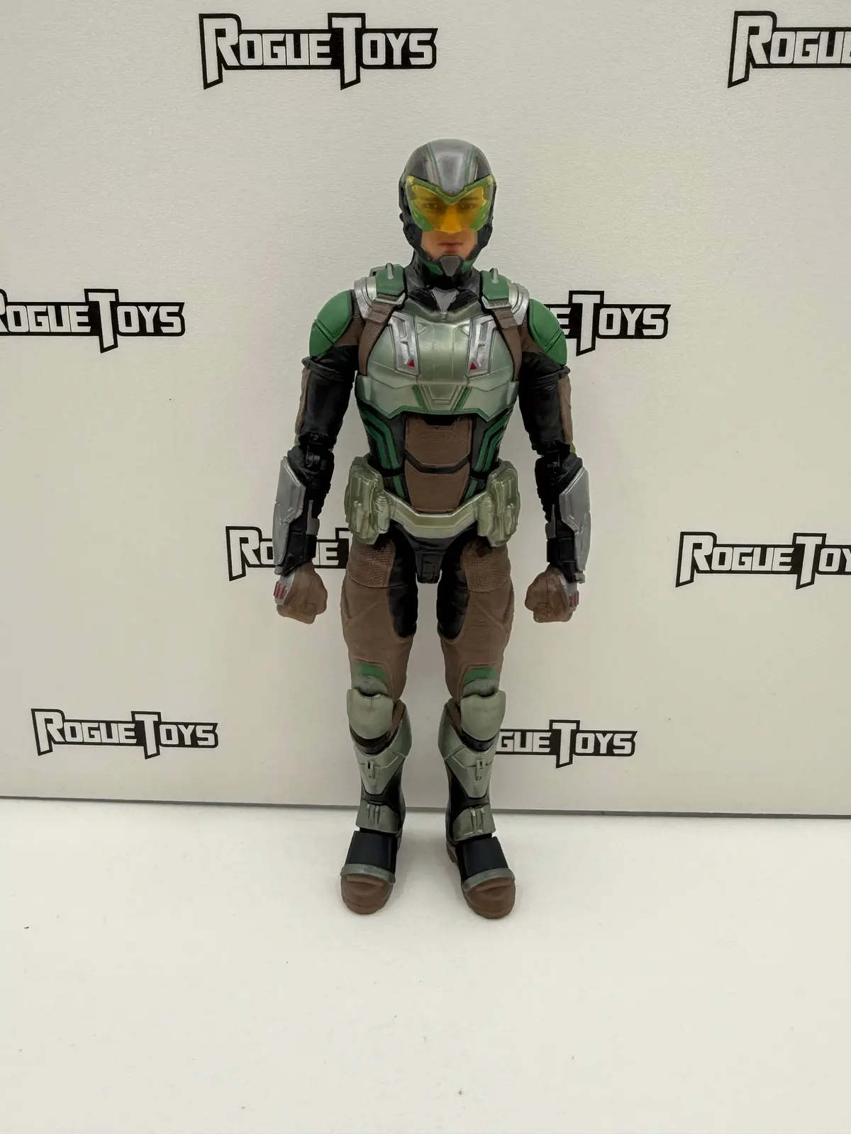 Hasbro Marvel Legends Brave New World Falcon 1