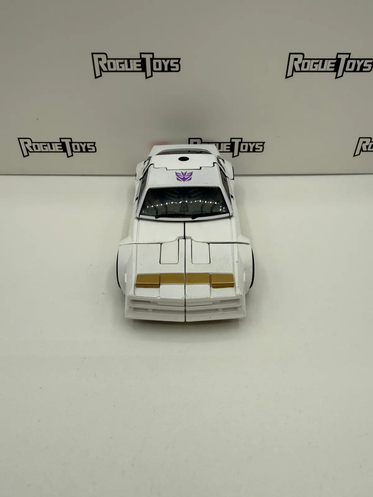 Hasbro Transformers War For Cybertron Earthrise Deluxe Class Decepticon Runamuck 1