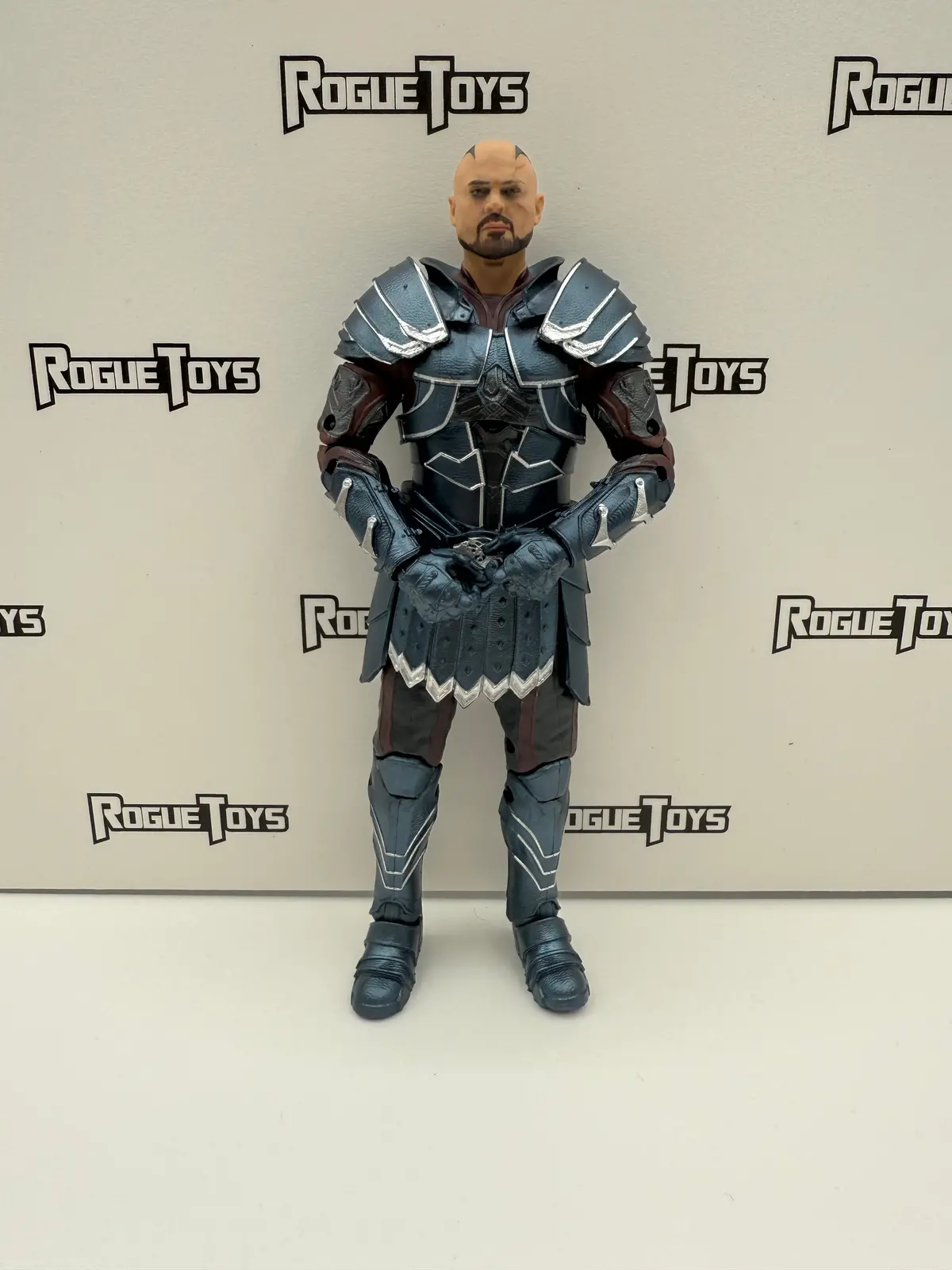 Hasbro Marvel Legends Thor: Ragnarok 2-Pack Skurge 1