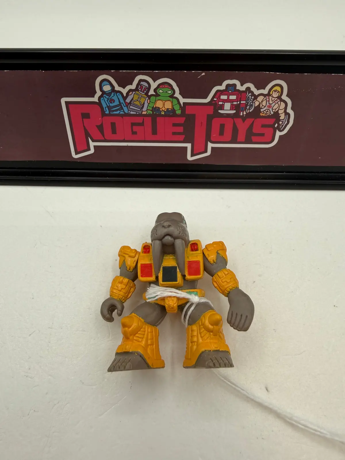 Hasbro Takara Vintage Battle Beasts #37 Wolfgang Walrus W/ Rub 1
