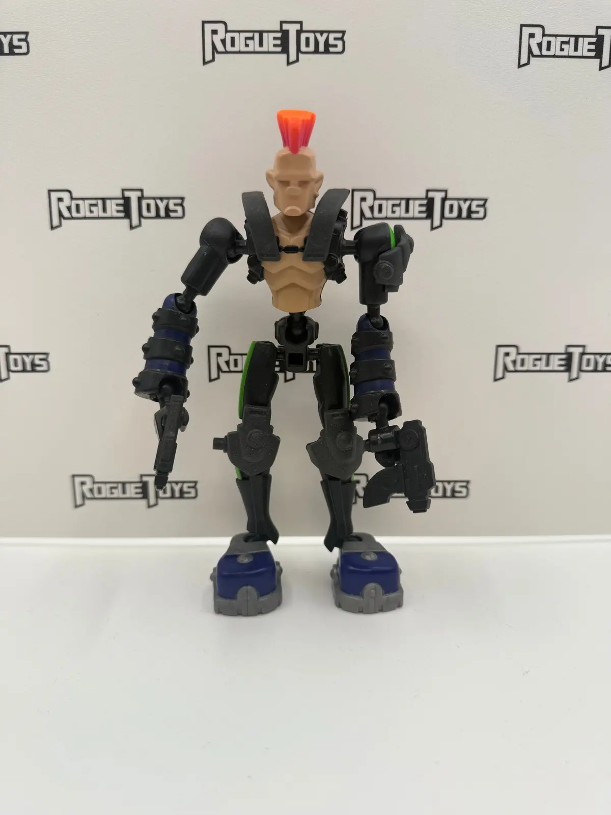Hasbro Xevoz Evolved Warrior 1