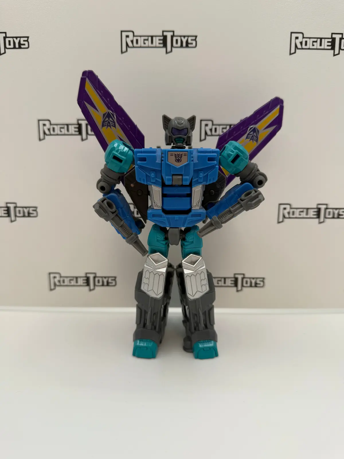 Hasbro Transformers Generations Power Of The Primes Deluxe Class Decepticon Blackwing 1