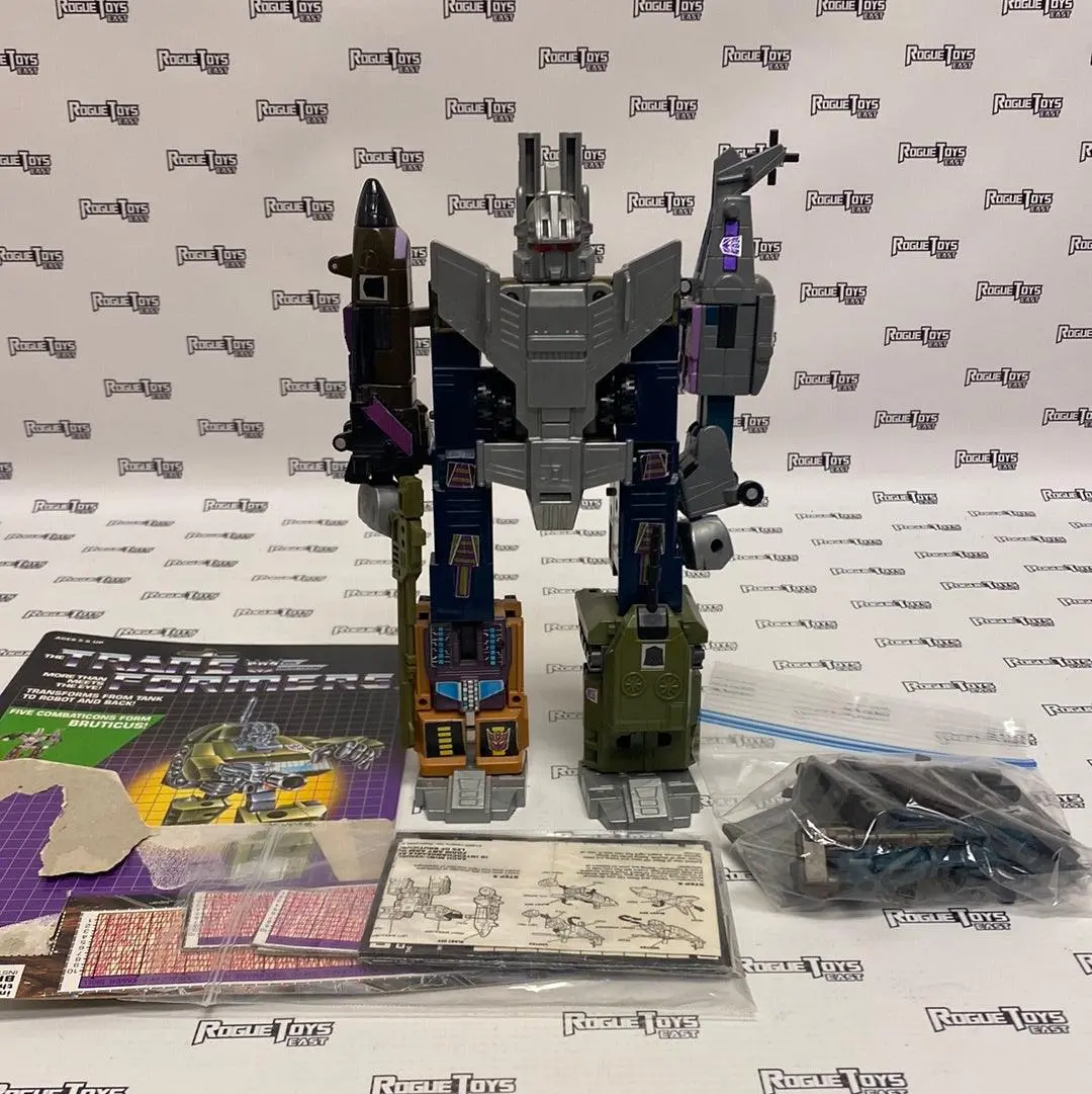 Hasbro Transformers G1 Bruticus 1