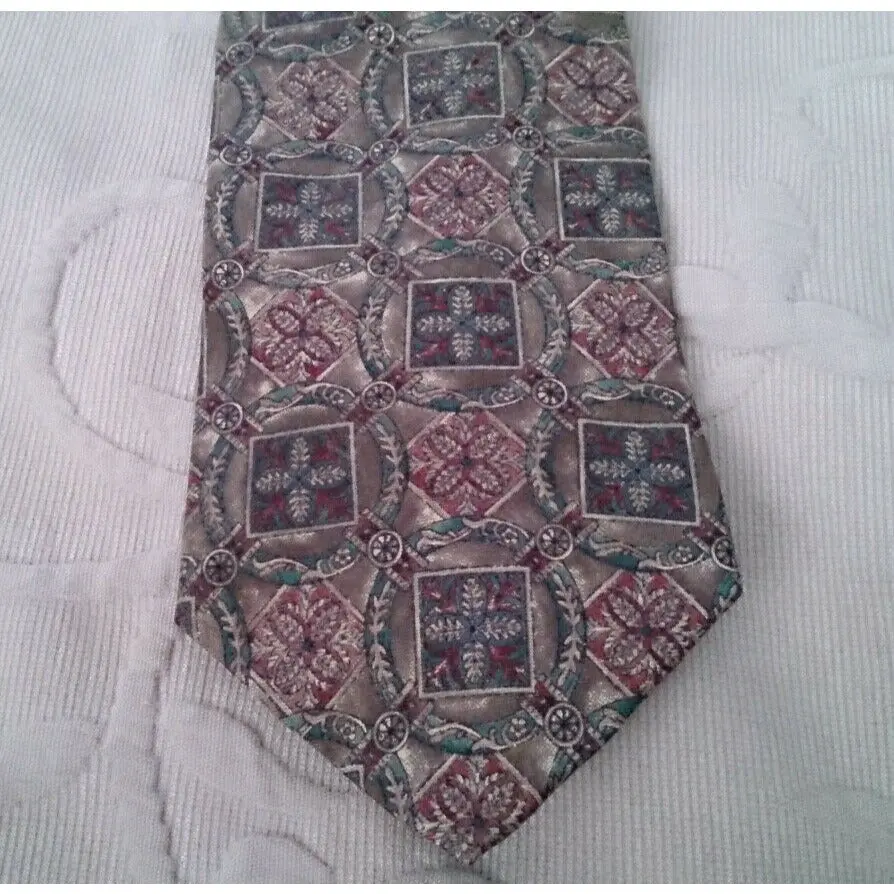 Bill Blass 100% Silk Necktie 4" W 58" L Squares Circles Geometric Career Vintage 1