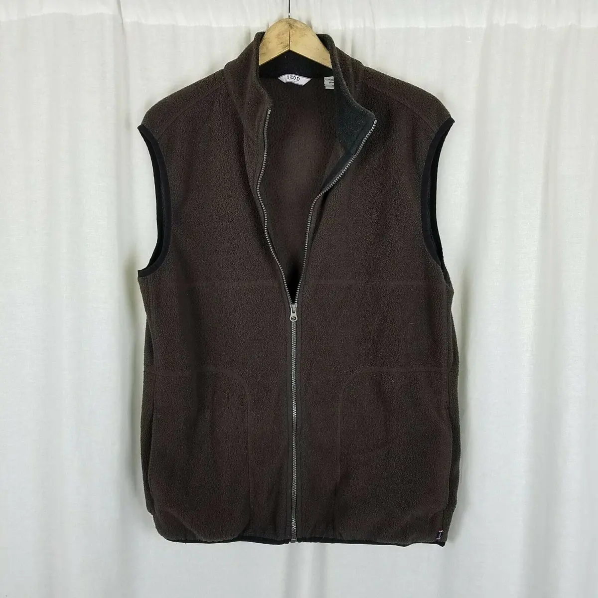 Izod Fleece Vest Full Zip Up Lightweight Mens M Choc Brown Outdoor Adventure 1