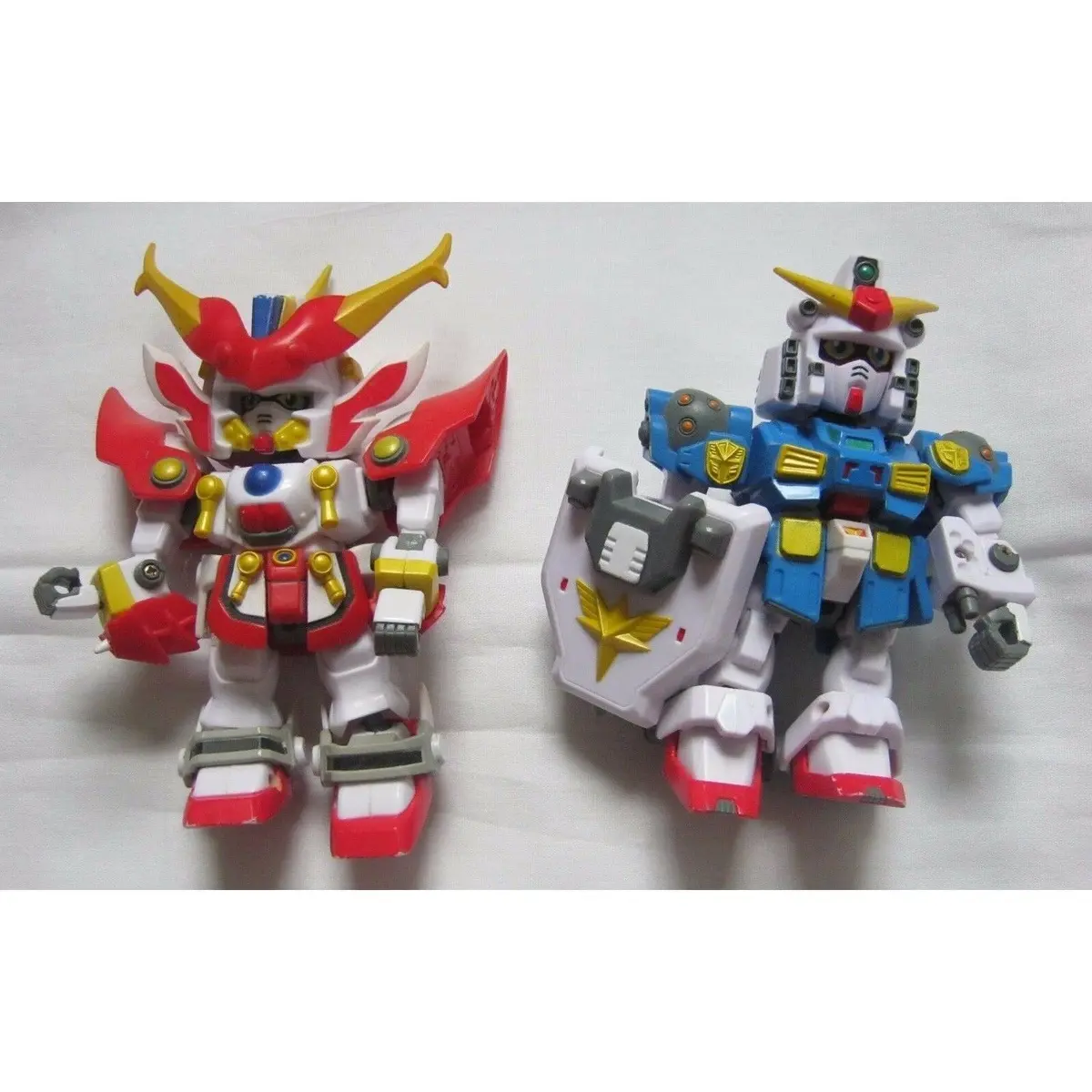 Lot Of 2 Transformers Action Figures Bandai 03 China 72503 Red Blue Gundams 1