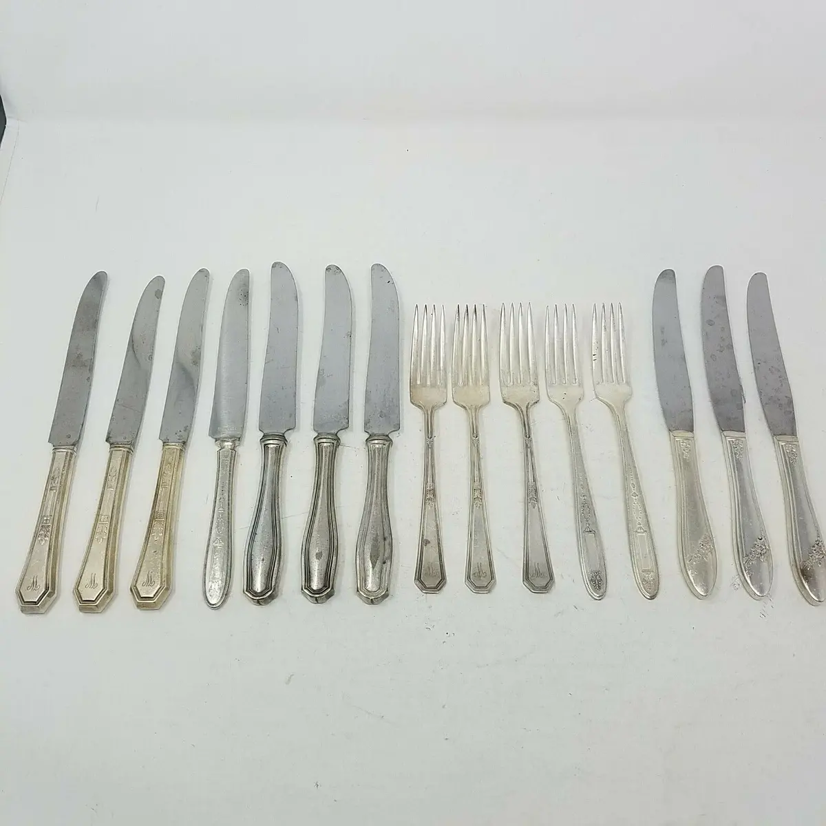 15 Pieces Community Plate Tudor W.M. Rogers & Son Aa Is Stainless Silverware 1