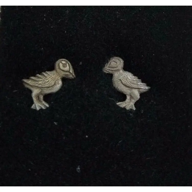 Puffins Birds Stud Earrings Pewter Made In The Usa Silver Metal Beach Ocean 1