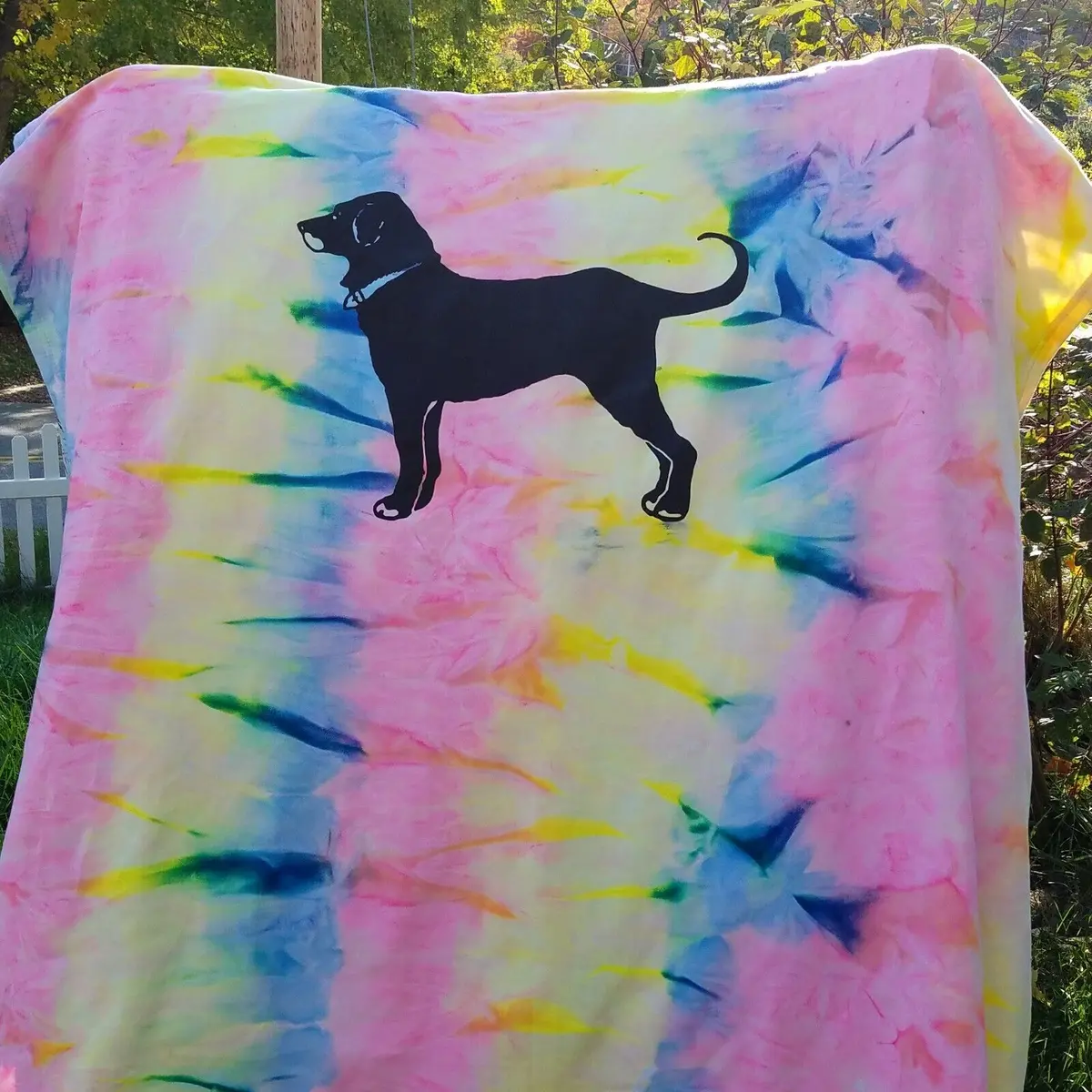 Vintage The Black Dog Marthas Vineyard Tie Dye Throw Blanket Sweatshirt Material 1