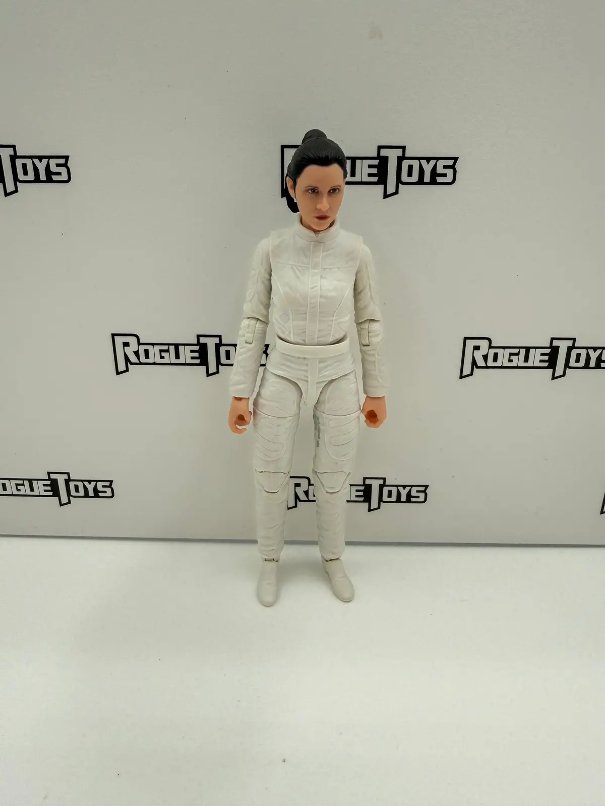 Hasbro Star Wars The Black Series Bespin Leia 1