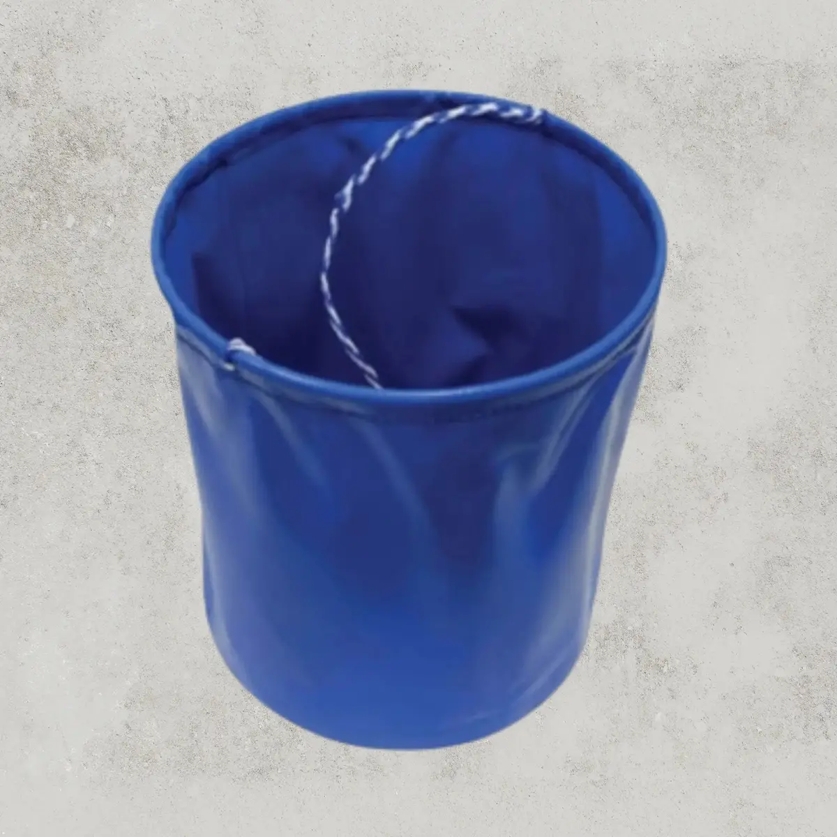 Live Bait Well - Small 9Ltr - Grey 1
