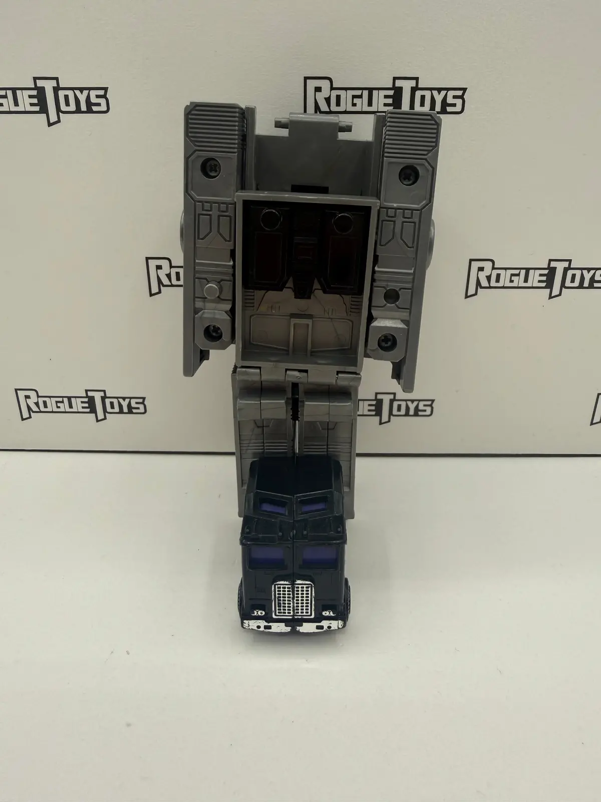 Hasbro Transformers G1 Motormaster 1