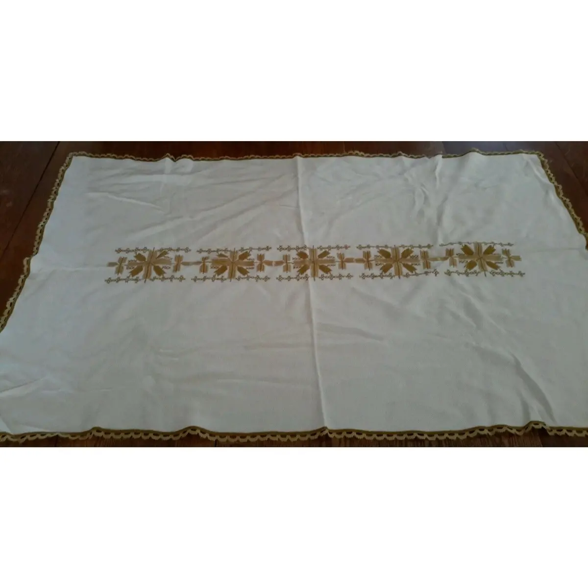 Embroidered Needlepoint Handmade Nordic Fair Isle Holiday Woven Linen Tablecloth 1