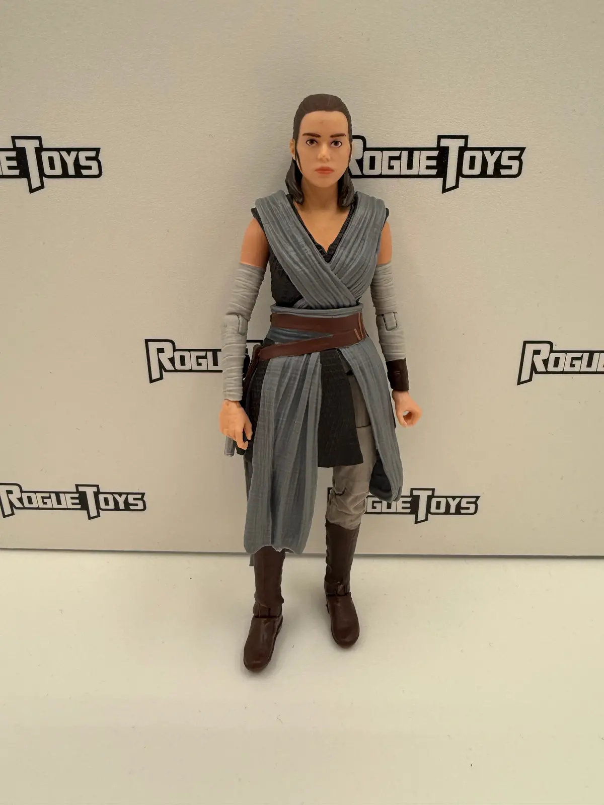 Hasbro Star Wars The Black Series #44 Rey (Jedi Training) 1