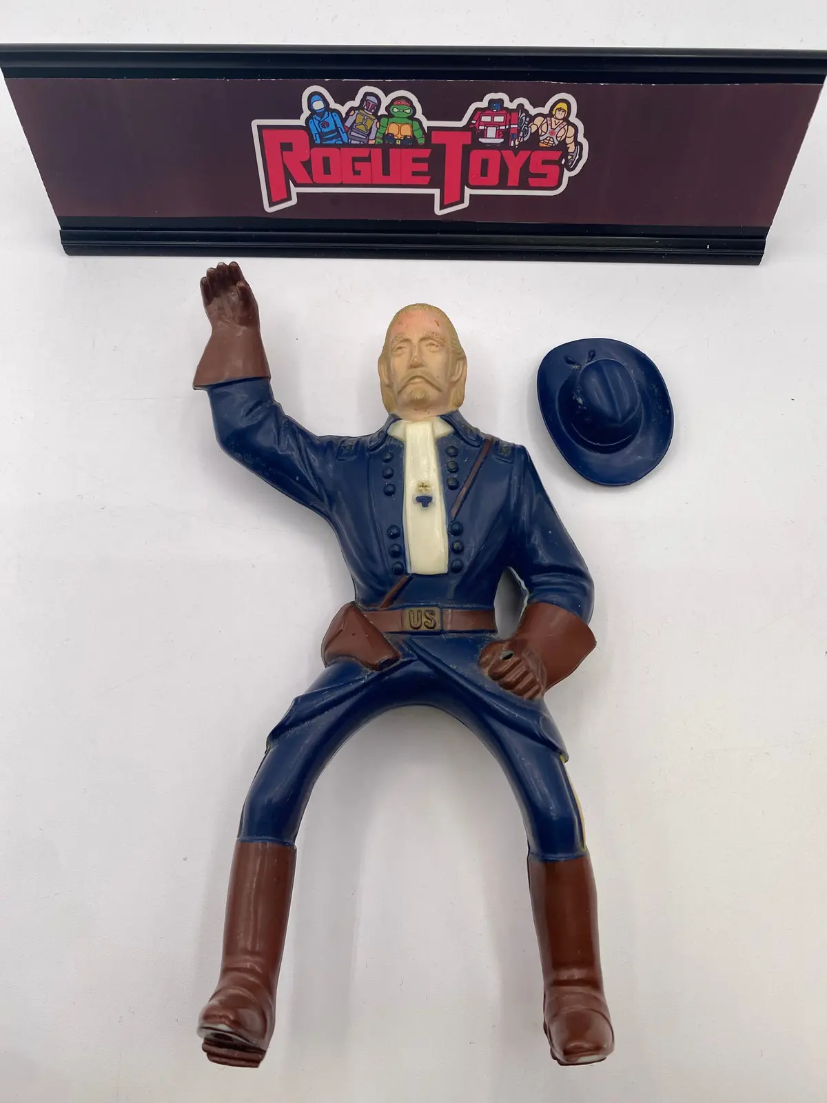 Hartland U.S. General George Custer (Hole Near Back Left Pocket) 1