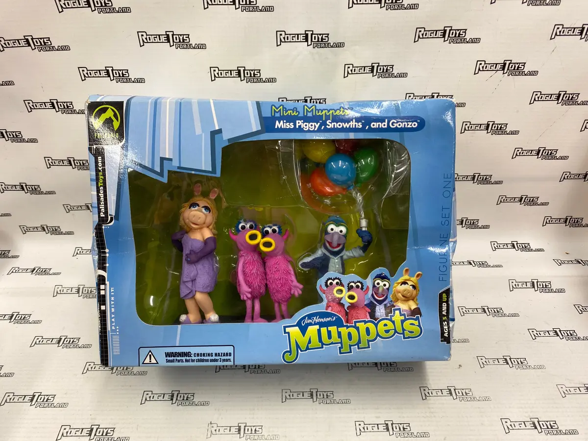 Palisades Muppets Mini Muppets Figurine Set One Miss Piggy, Snowths, And Gonzo 1