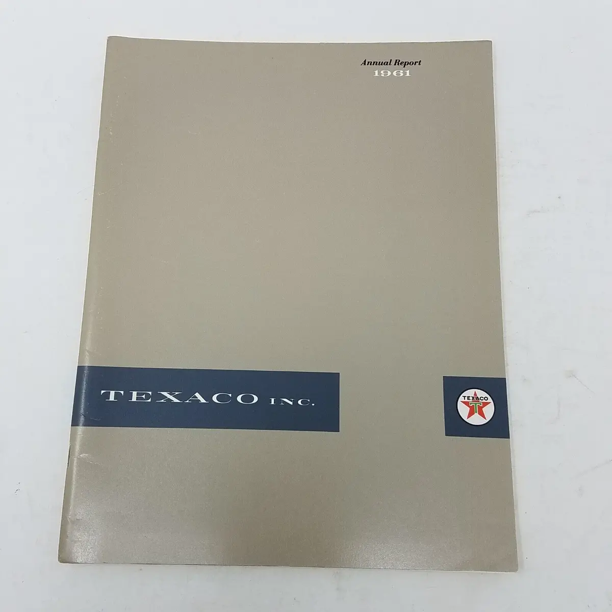 1961 Texaco Annual Report Shareholders Year End Financials Gas Station Petroleum 1