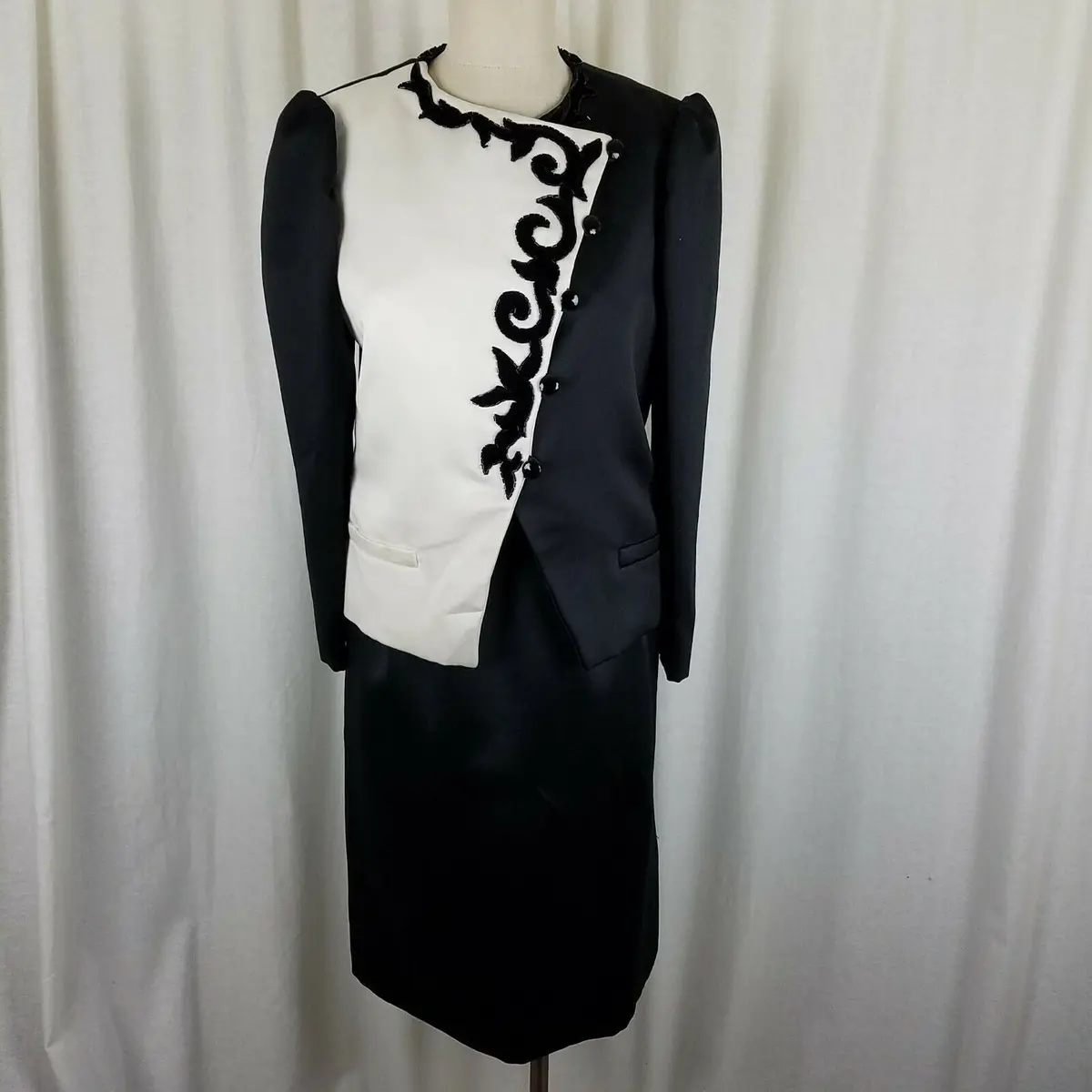 Vintage Mollie Parnis Designer Black Satin Embellished Skirt Suit Womens 8 80S 1