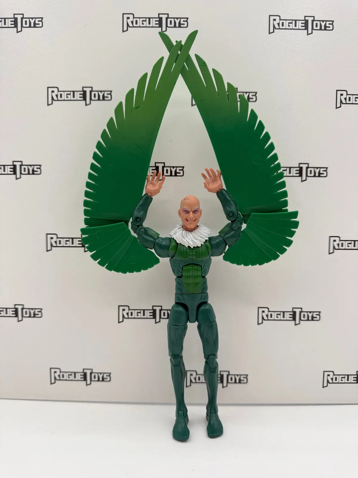 Hasbro Marvel Legends Vultures 1