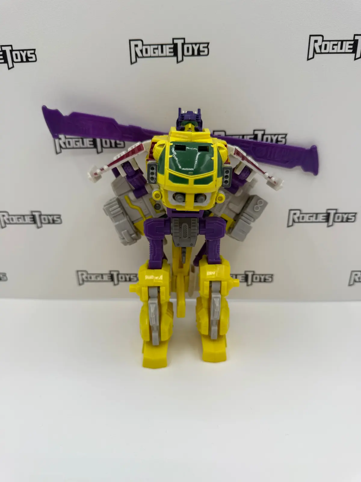 Hasbro Transformers Cybertron Deluxe Class Decepticon Buzzsaw 1