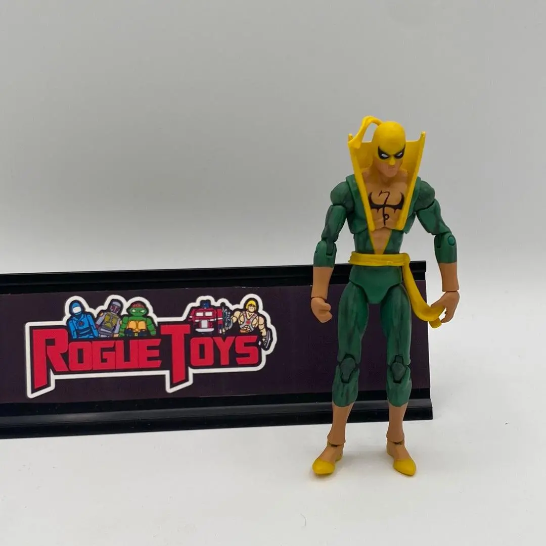 Hasbro 3.75” Marvel Universe Greatest Battles Comic Pack Iron Fist 1