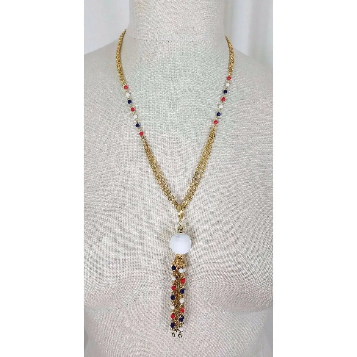 Vintage Faceted White Bead Beaded Tassel Pendant Necklace Gold Double Chain 1