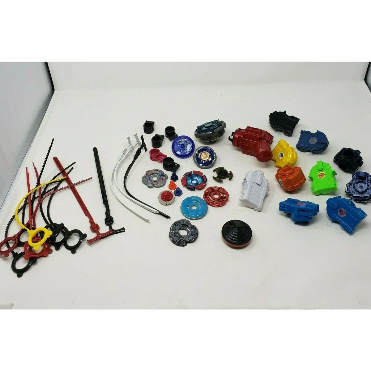 Lot Of Beyblades Kit Spinners Metal Plastic Manual Motorized Toys Game Rip Cord 1