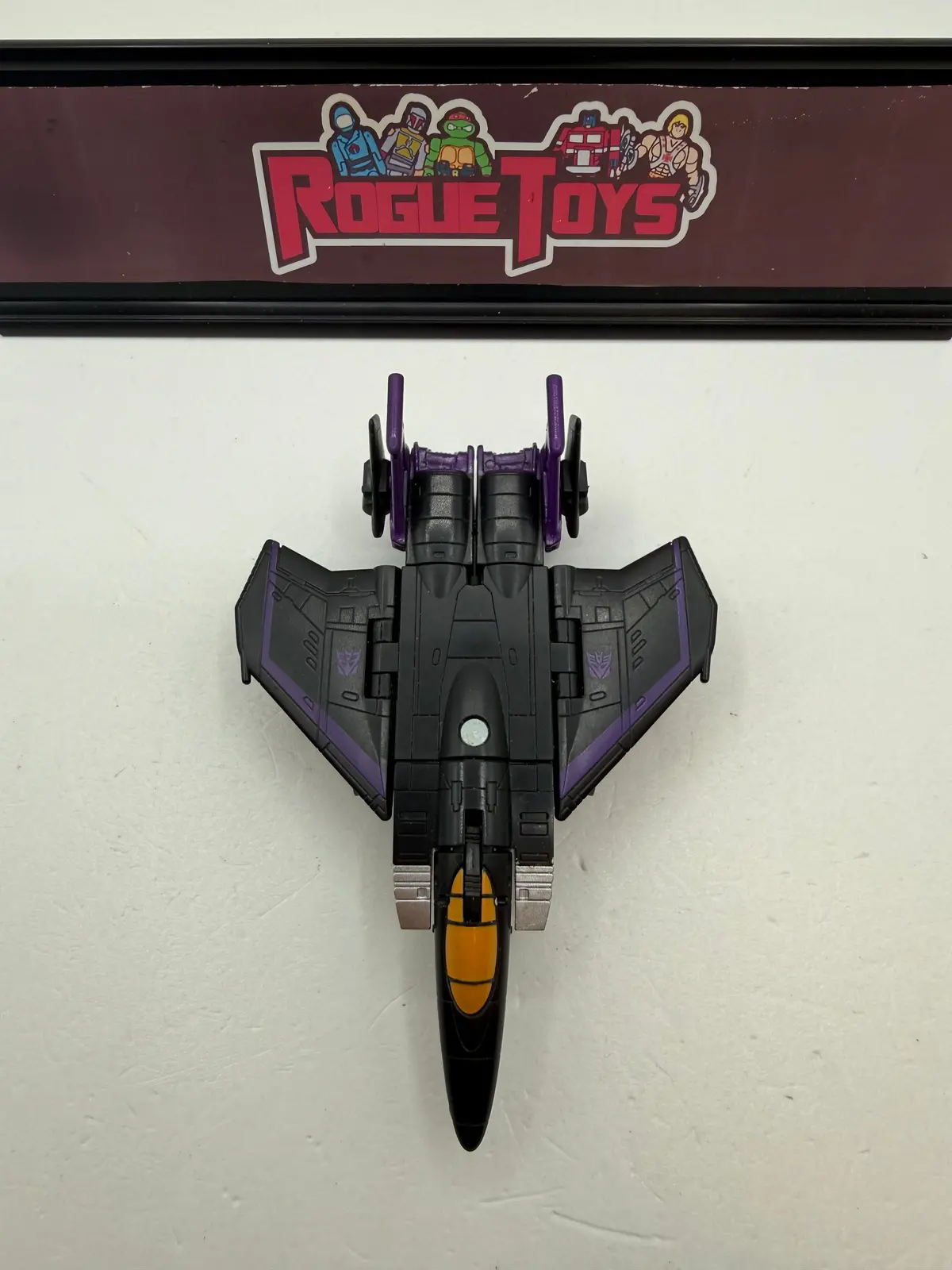 Hasbro Transformers Legacy Skywarp 1