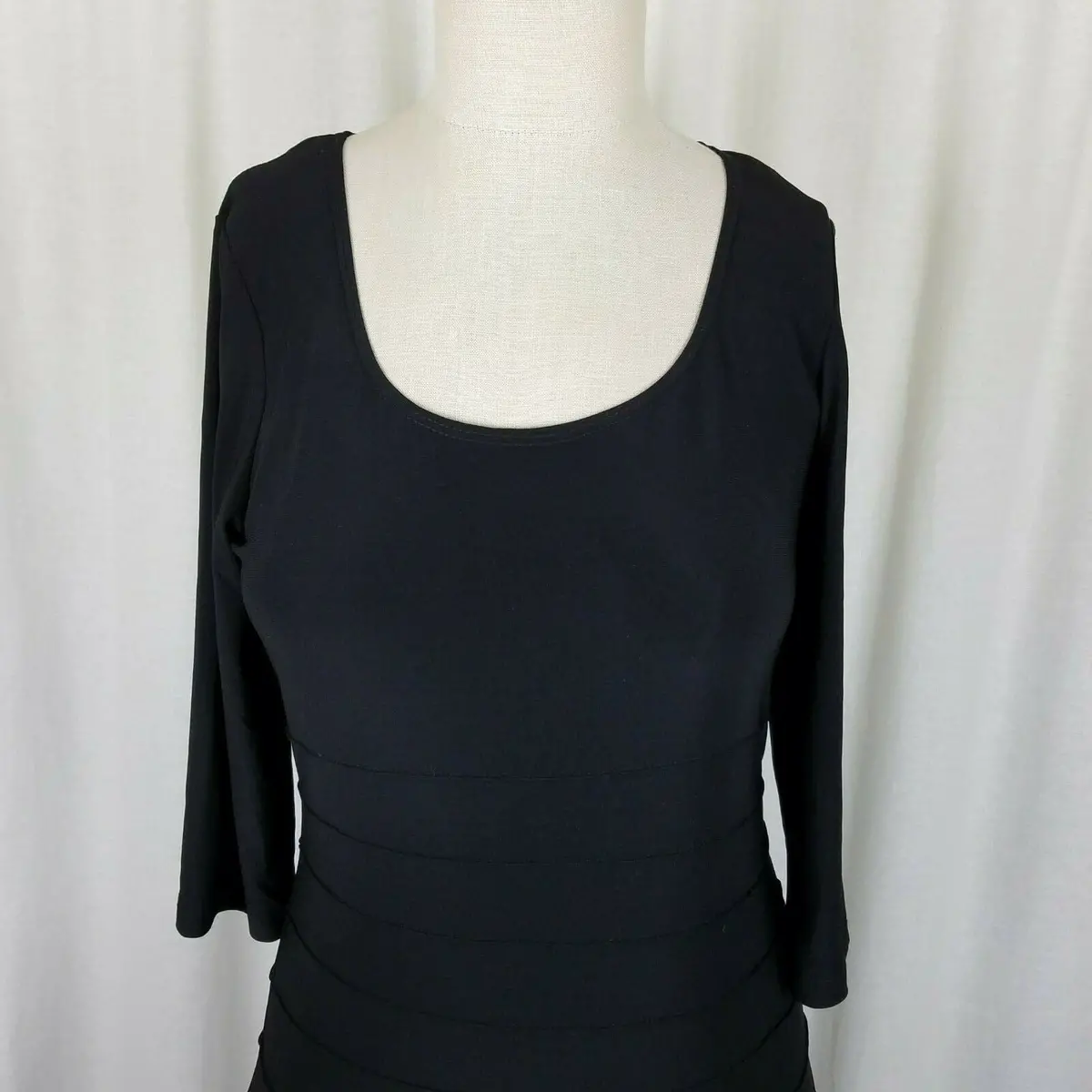 Evelyn & Arthur Nueva 3/4 Sleeve Ruffle Dress Little Black Women 6 Scoop Neck 2