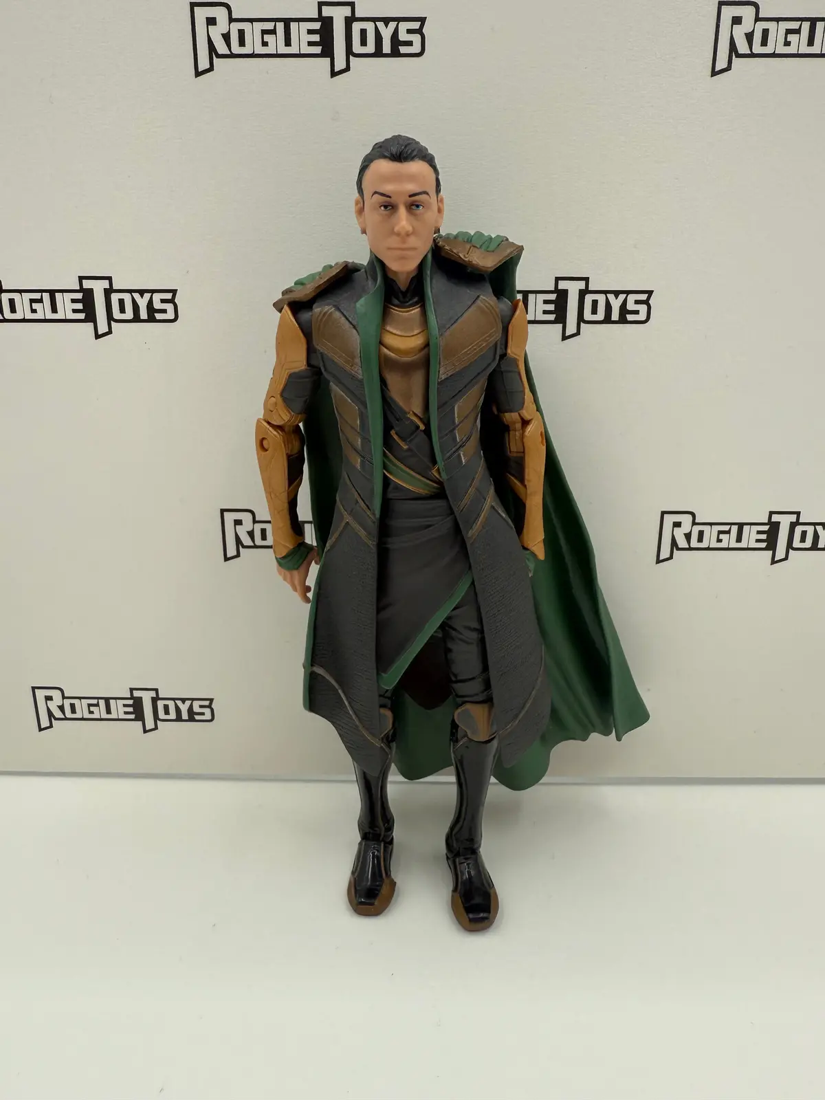 Hasbro Movie Series Avengers Loki 1