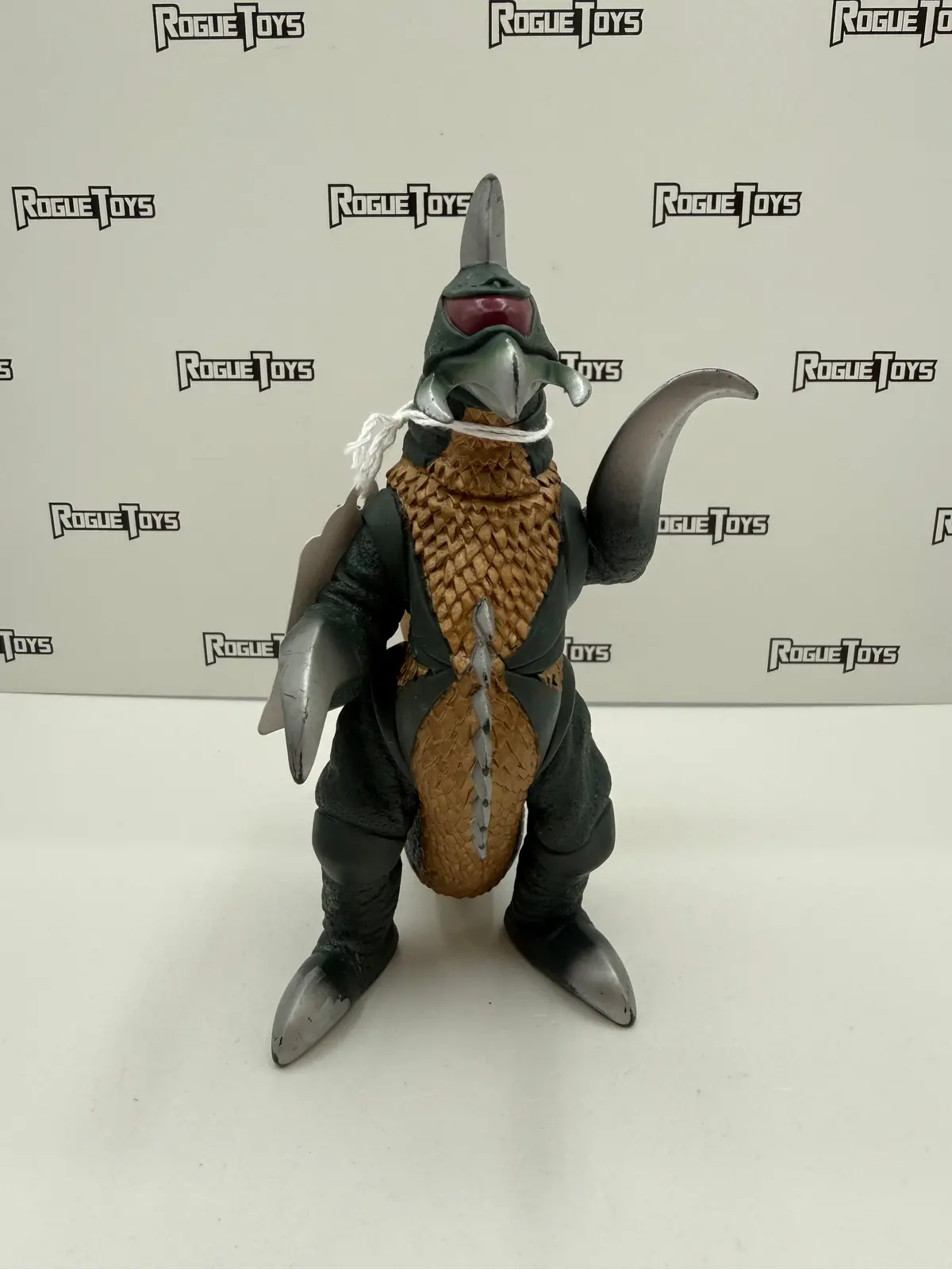 Toho Co. Bandai Kaiju Gigan 1