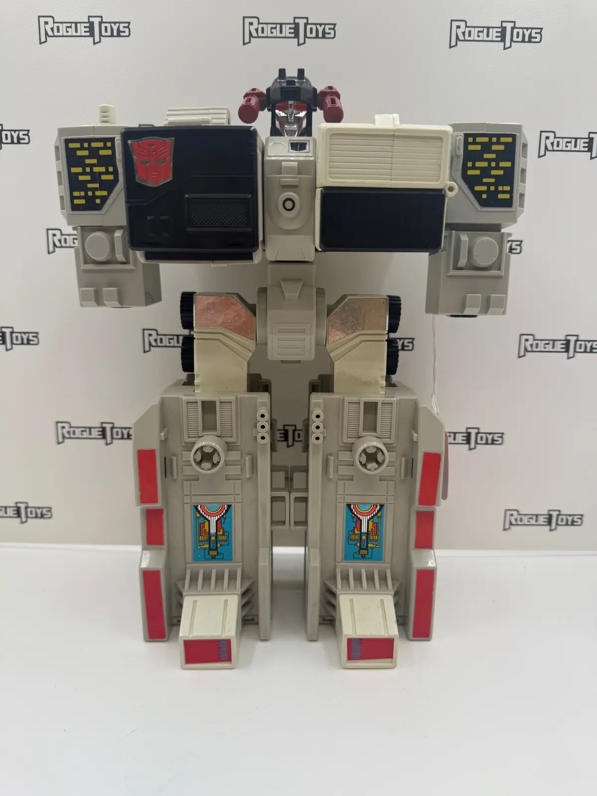 Hasbro Transformers G1 Autobot Metroplex 1