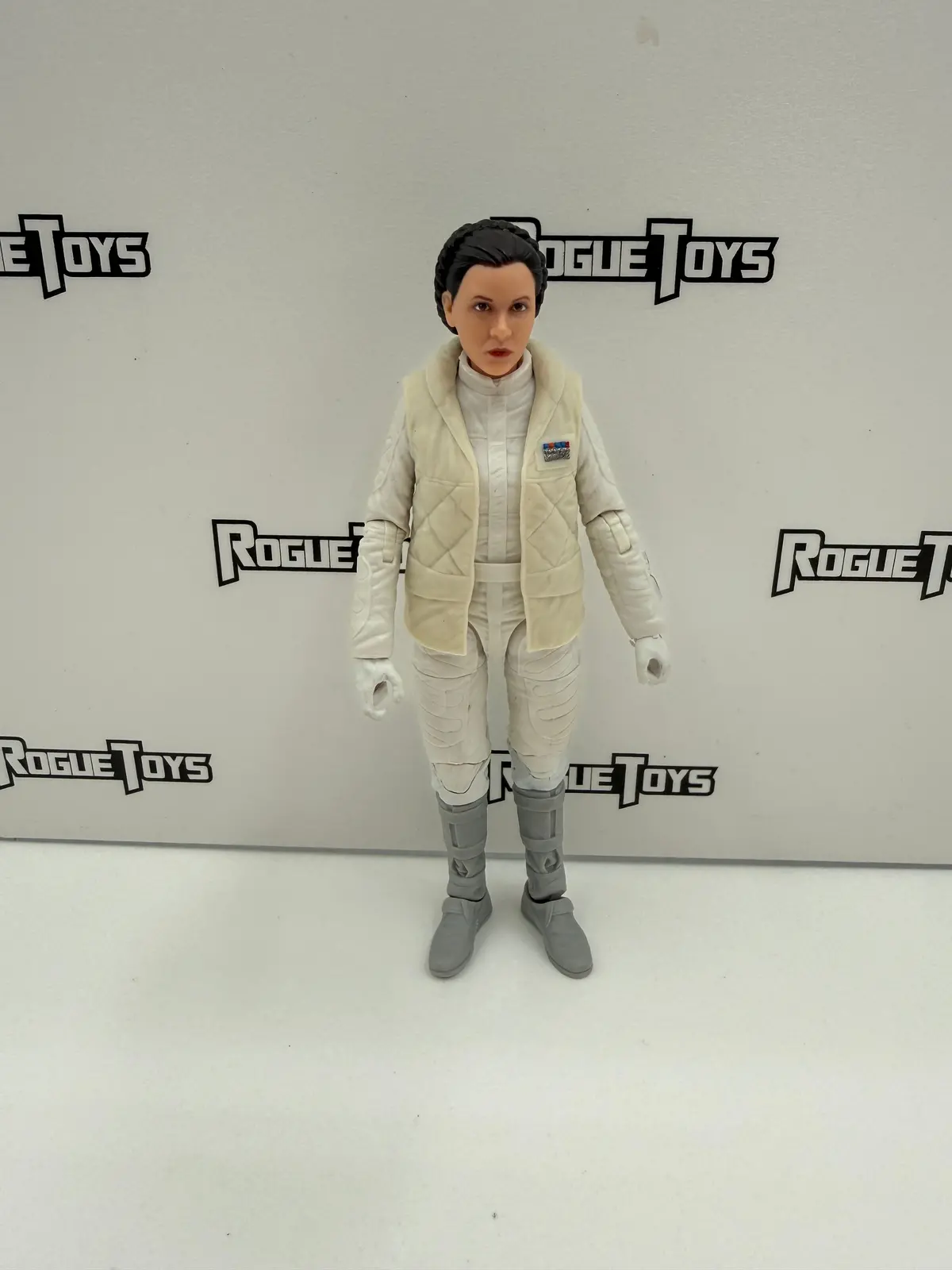 Hasbro Star Wars The Black Series Hoth Leia 1