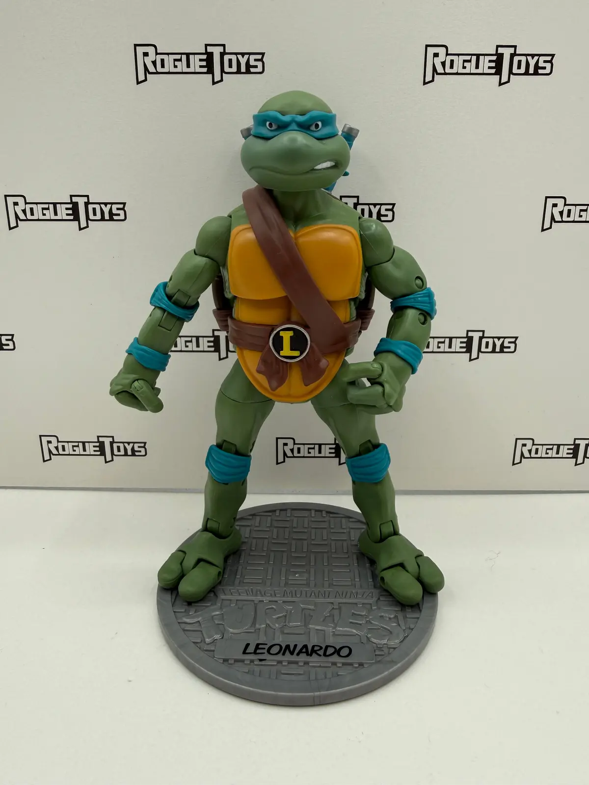 Playmates Teenage Mutant Ninja Turtles Classic Collection Leonardo 1