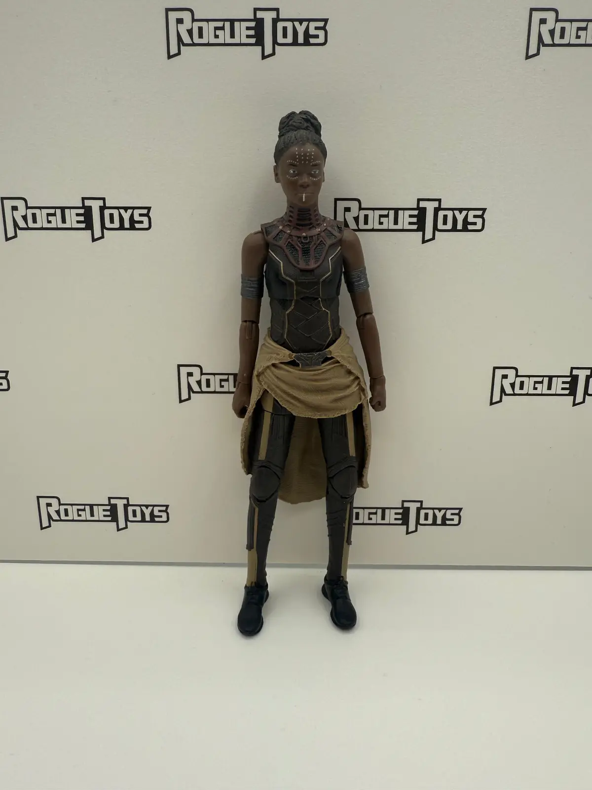 Hasbro Marvel Legends Hulk Series Black Panther Shuri 1