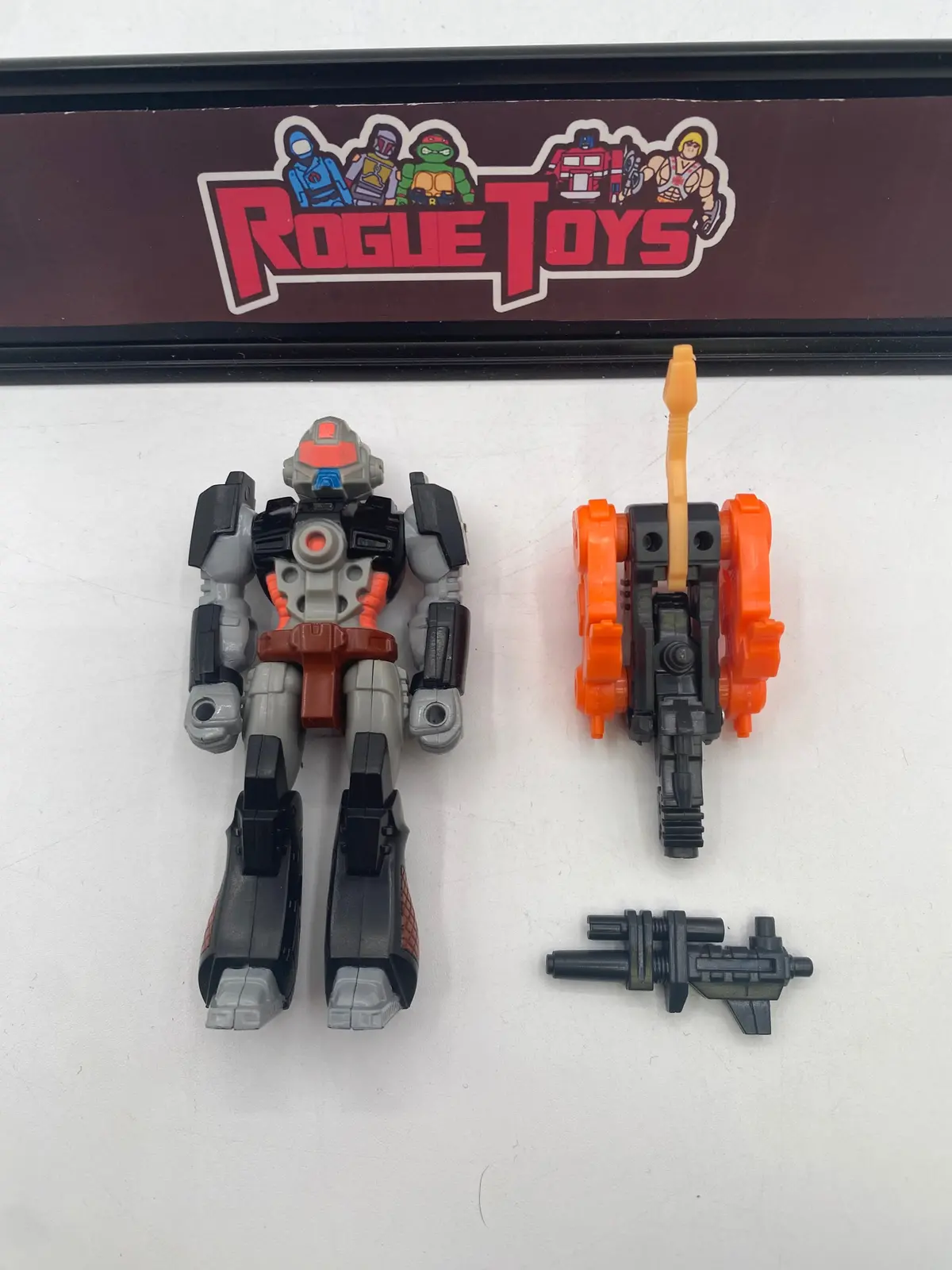 Hasbro 1990 Transformers Vintage V1 Action Master Treadshot (Complete) 1