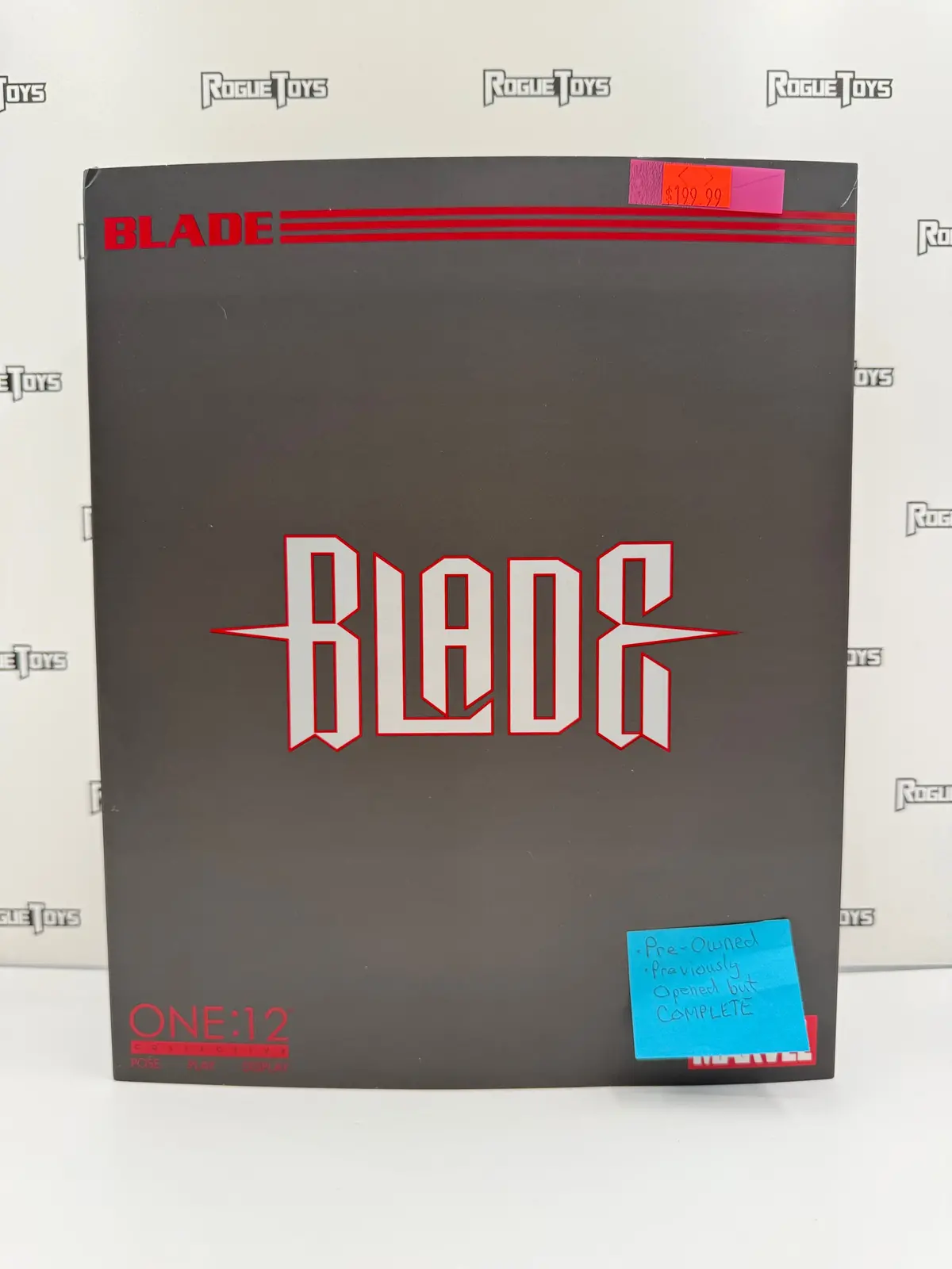 Mezco Toyz One:12 Collective Blade 1