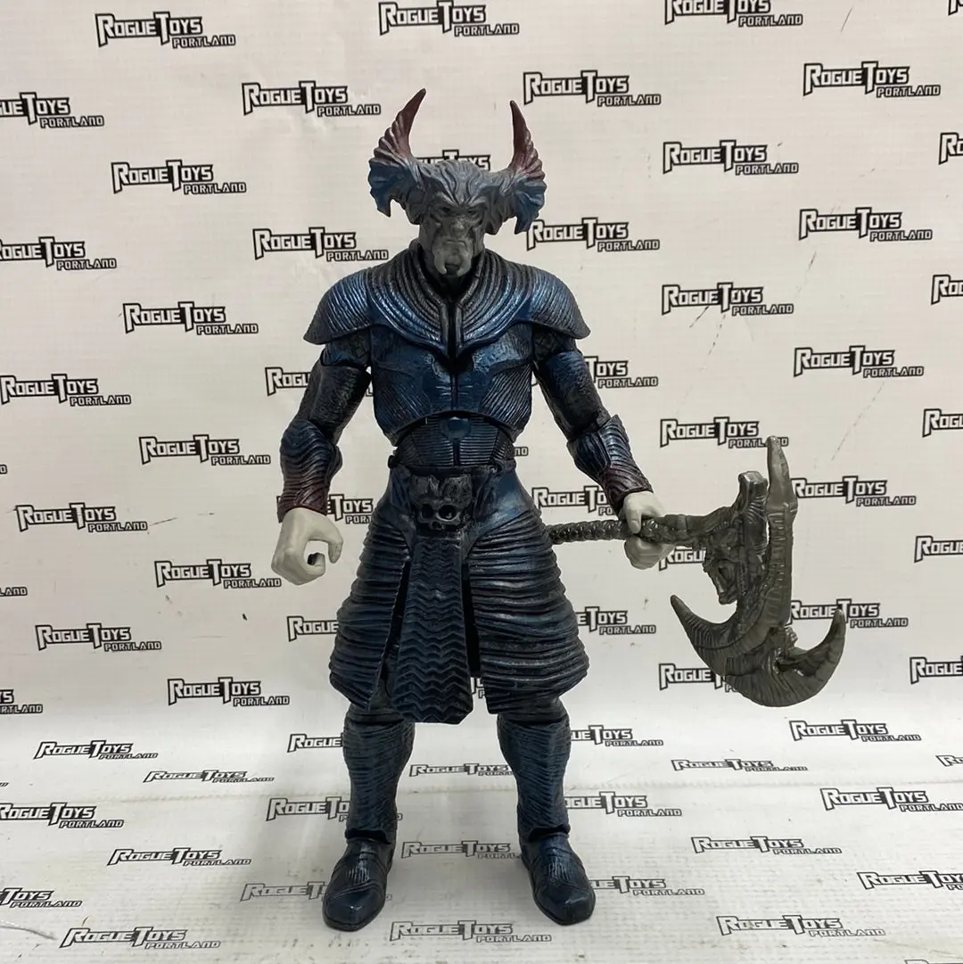 Mattel Dc Multiverse Steppenwolf Baf/Collect & Connect Figure 1