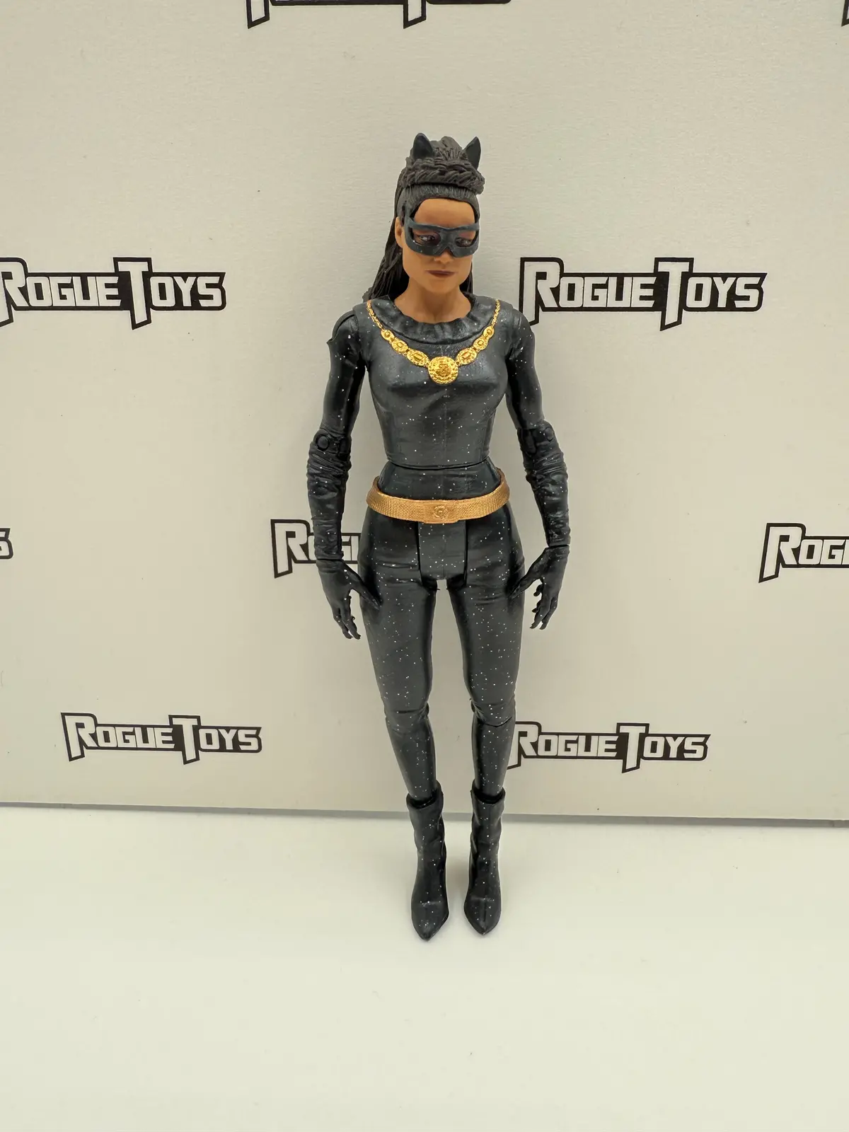 Mcfarlane Toys Batman Classic Tv Series Catwoman 1